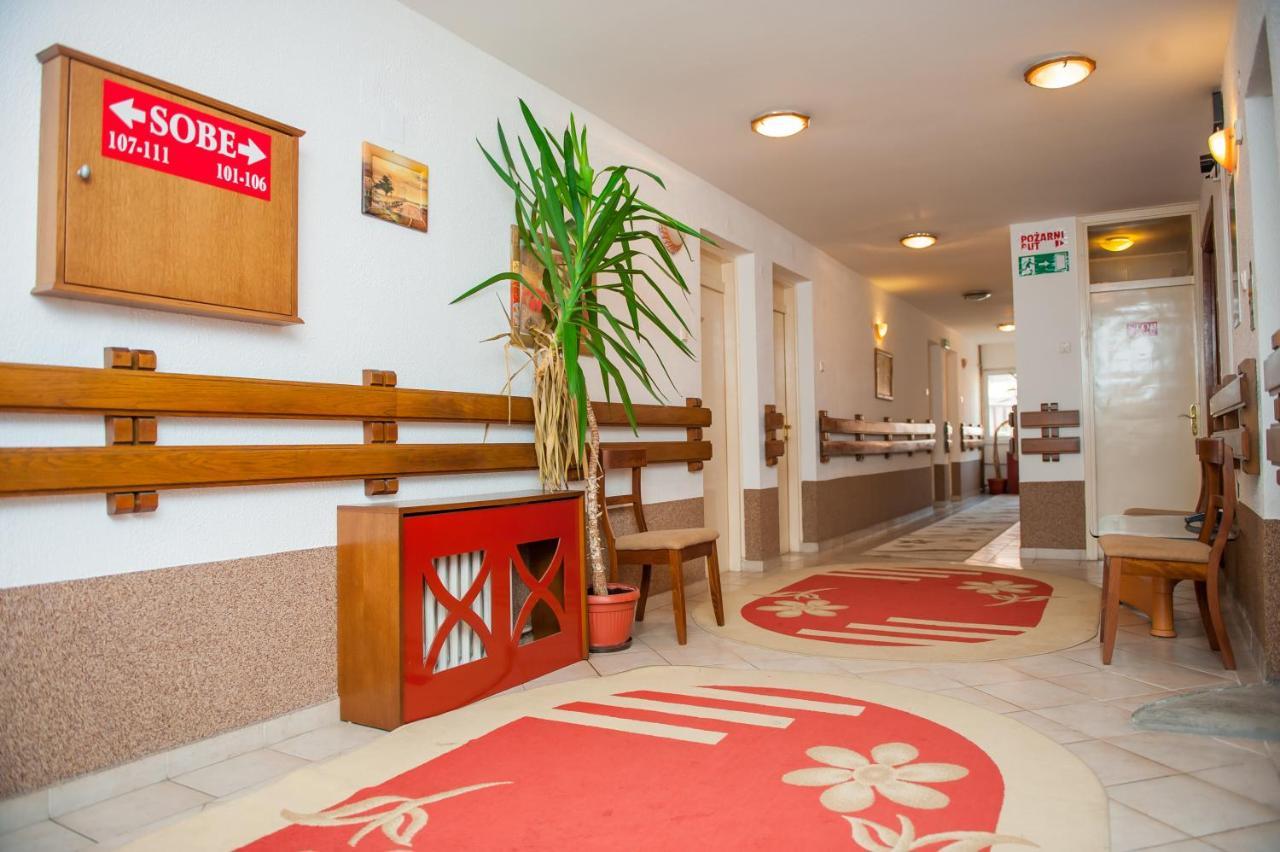 Prenociste "Nacional" Hotell Prnjavor Eksteriør bilde